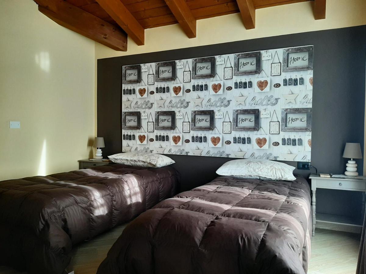 B & B La Casa di Nuvola Cantù Habitación foto